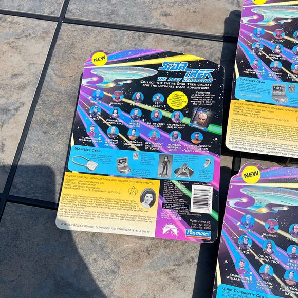 7 Star Trek Playmates 1993 Sky Box Collector Card Included New in Box - Picture 9 of 10